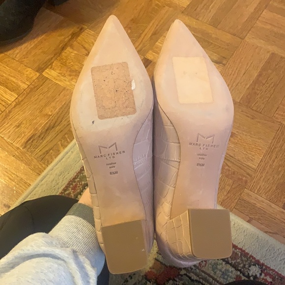 Marc Fisher Zala LTD Block Pumps Heels Size 8.5 - Picture 4 of 4
